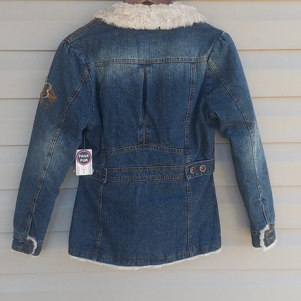 NWT Arizona Jean Company Blue Denim Jacket with Cream Sherpa Lining